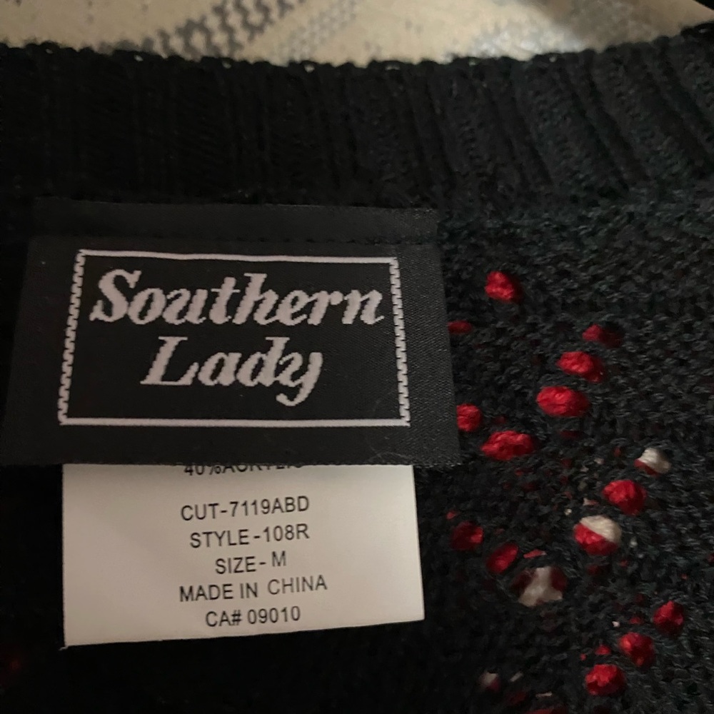 Sweater - Picture 4 of 4